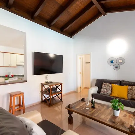 Villa Casablanca By *
